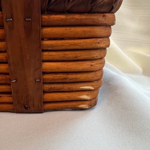 Hand Woven Basket with Handle Vintage Intricate Design EUC - Picture 12 of 14